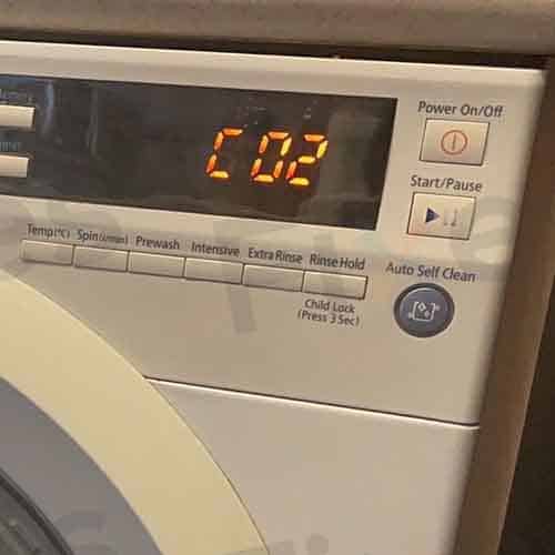 Hitachi日立牌前置式洗衣機☢️出現故障代碼C02